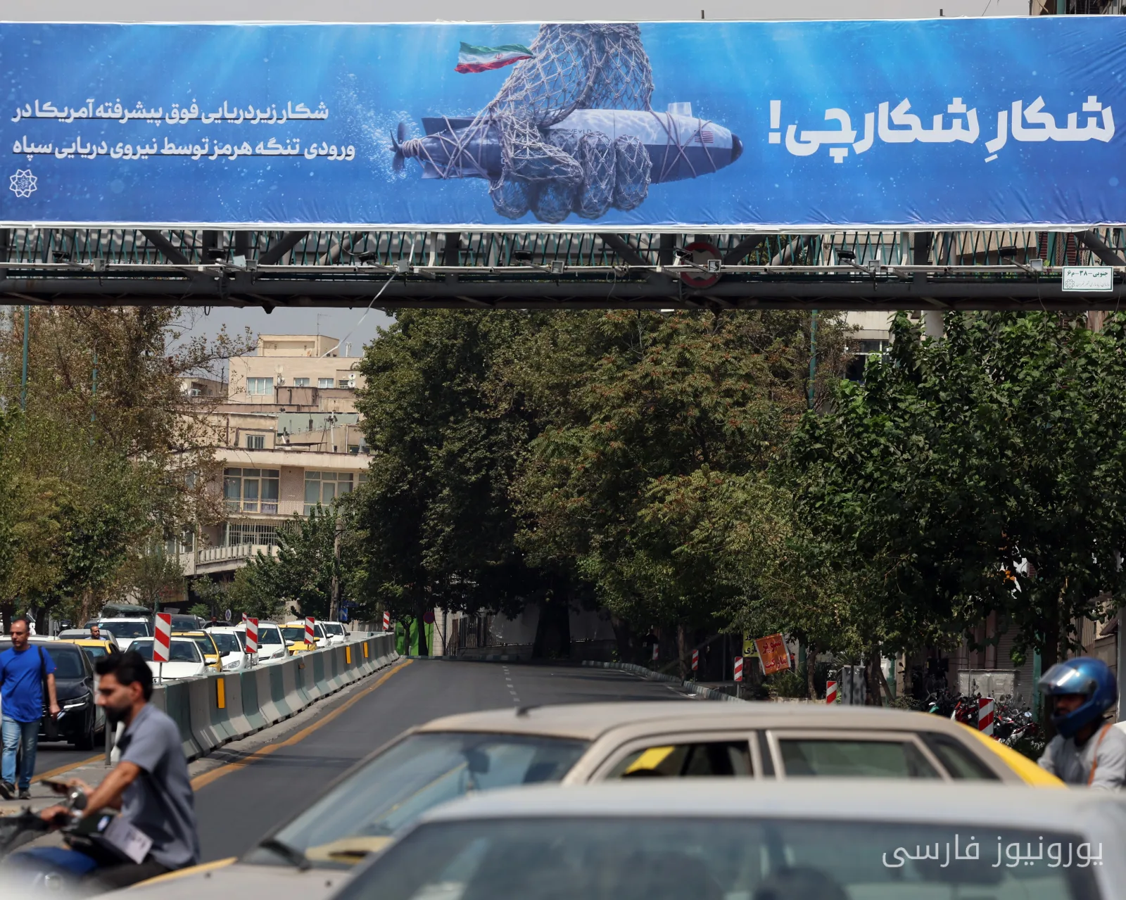 ایران: حمله به ۱۰ کشتی در تنگه هرمز پس از حملات آمریکا