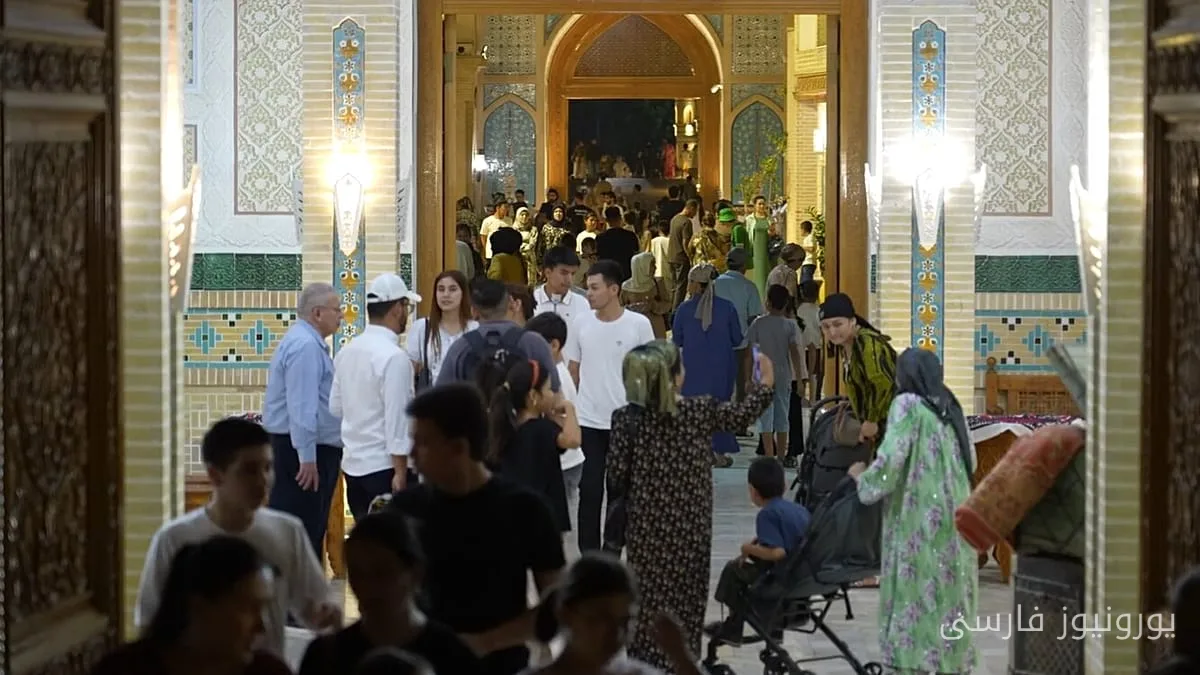 Zunahme des Tourismus in Usbekistan mit Attraktionen jenseits der Seidenstraße