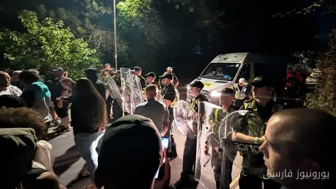 پلیس بریتانیا: پوشش صورت در اعتراضات ضد مهاجر ممنوع است